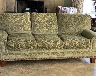 Key City Botanical Print Upholstered Sofa Couch 36 x 84 x 41in HxWxD