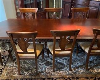 Thomasville Classic Dark Hardwood Dining Room Set Table w/ 6 Chairs Table: 30 x 44 x upholstered Chair: 45 x 27 x 24 Side Chair: 39 x 24 x 22 HxWxD