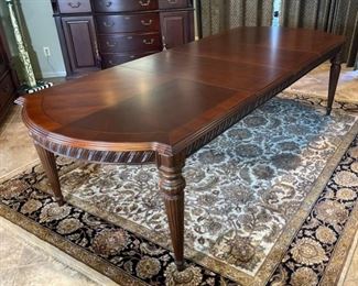 Thomasville Classic Dark Hardwood Dining Room Set Table w/ 6 Chairs Table: 30 x 44 x upholstered Chair: 45 x 27 x 24 Side Chair: 39 x 24 x 22 HxWxD