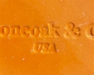 34pc Loneoak & Co Terracotta & Blue dish-ware 34pc