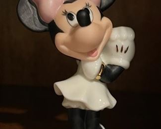 Lenox Disney Mickey & Minnie Mouse Salt & Pepper Shakers 4 inches high