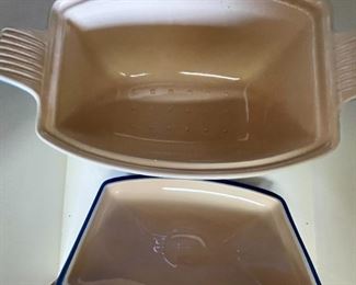 Le Creuset 13.50 Covered Square Stoneware Casserole Dish 8 x 13 x 8in HxWxD