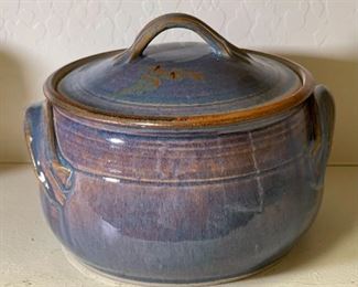 Studio Art Pottery Tureen Parsons 9 x 11 x 10in