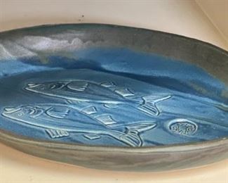 Lorna Smith Studio Pottery Ceramic Fish Plate 2 x 12 x 7.5 in HxWxD