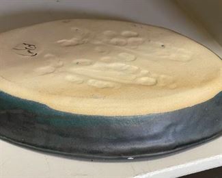 Lorna Smith Studio Pottery Ceramic Fish Plate 2 x 12 x 7.5 in HxWxD