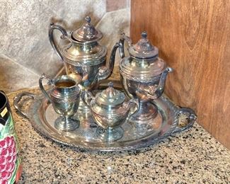 AS-IS 5pc WM Rogers & Son Spring Flower Silverplate Tea Set Largest 11x9 x 4.5in HxWxD