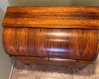 Vintage Egon Ostergaard Rosewood Cylinder Desk Roll Top MCM Scandinavian Modern Svensk Mobelindustri MSI 38 x 35 x 19 in HxWxD