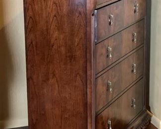 National Mt Airy Furniture 5 Drawer Dresser 54.5 x 42 x 19 in HxWxD