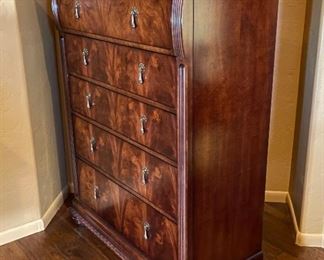 National Mt Airy Furniture 5 Drawer Dresser 54.5 x 42 x 19 in HxWxD