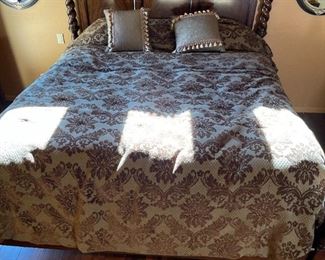 Thomasville Ernest Hemingway King Quintillia Poster Bed Mahogany 88 x 83x89 in HxWxD