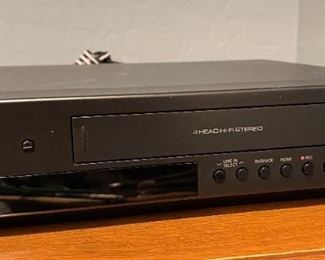 Samsung DVD-V9800 VCR DVD Combo Player