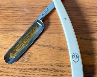 Antique Boker Tree Brand King Cutter Straight Razor Box: 6.5x1x.5in HxWxD