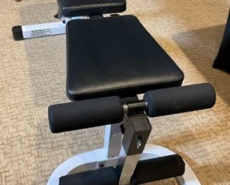 Body Solid Flat to Incline Bench 19x22x55in HxWxD