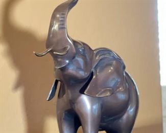 GATCO Solid Brass Elephant Bronze Finish 13 x 5 x 13 in HxWxD