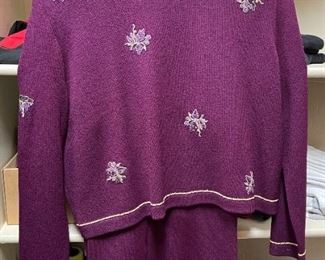St. John Sport Marie Gray Knit Sweater & Pants Size: XL