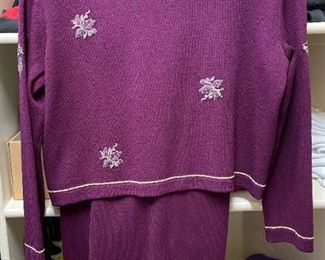 St. John Sport Marie Gray Knit Sweater & Pants Size: XL