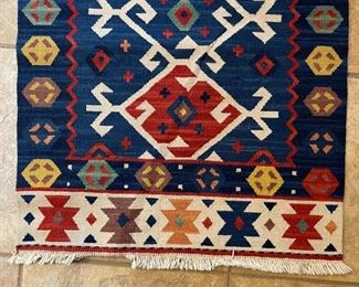 Med Hand Knotted Peruvian rug 39 x 25.5 in