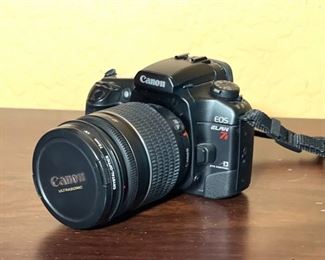 Canon EOS Elan 7E 35mm SLR Camera w/ 28-200mm Lens 3.5-5.6