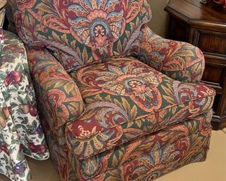Henredon Folio Collection Chair #1 33x32x36in