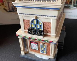 Dept. 56 Lenox China Shop Christmas in the City Series Department #56.59263 in Original Box 7.5 x 8 x 5.5in HxWxD