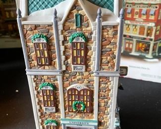 Dept. 56 The University Club Christmas in the City Series Department #58945 in Original Box 10 x 3.5 x 6.5 in HxWxD
