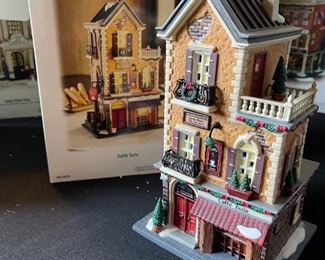 Dept. 56 Café Tazio Department Christmas in the city series #56.59253 in Original Box 9 x 5.25 x 4.75in HxWxD