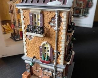 Dept. 56 Café Tazio Department Christmas in the city series #56.59253 in Original Box 9 x 5.25 x 4.75in HxWxD
