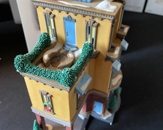 Dept. 56 Parkview Hospital Christmas in the City Series Department #56.58947 in Original Box 8.5 x 6.25 x 5in HxWxD