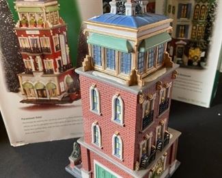 Dept. 56 Paramount Hotel Christmas in the City Series Department #56.58911 in Original Box 13 x 6 x 5.5in HxWxD