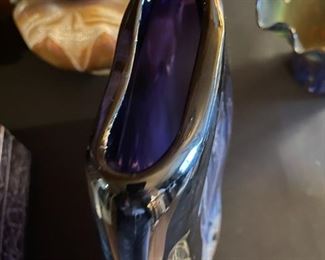 Dan Bergsma Hand Blown Art Glass Vase Signed 15.25 x 10 x 2.25in