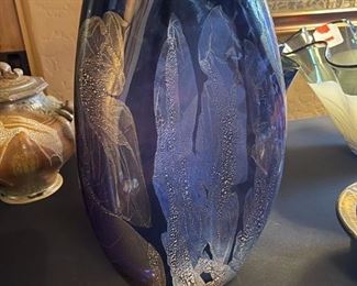 Dan Bergsma Hand Blown Art Glass Vase Signed 15.25 x 10 x 2.25in