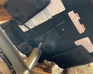 Sharper Image Executive Leather Office Chair 45 x30 x 28in HxWxD