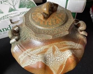 Larry Spears Studio Pottery Pot w/ Lid 9.5x10in