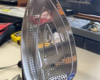 Rowenta DW6080 Eco-Intelligence 1700-Watt Energy Saving Steam Iron Stainless 11.5 x 5in