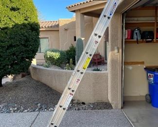 Werner extension ladder total length sections 20 feet Max working length 17 feet 225 pound capacity Model D1220–2 Total lane sections 20 feet max working length 17 feet highest standing level 13‘1“
