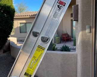 Werner extension ladder total length sections 20 feet Max working length 17 feet 225 pound capacity Model D1220–2 Total lane sections 20 feet max working length 17 feet highest standing level 13‘1“