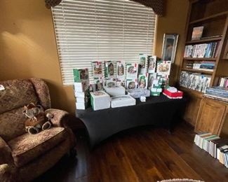 Purchase Online Wed 1/12 @6pm AZ Time and Come to the live sale Friday 1/4 & Saturday 1/15 9am to 2pm. Many items only available at the live sale!