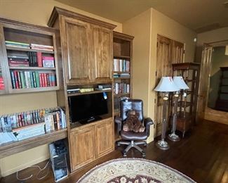 Purchase Online Wed 1/12 @6pm AZ Time and Come to the live sale Friday 1/4 & Saturday 1/15 9am to 2pm. Many items only available at the live sale!