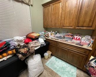 Purchase Online Wed 1/12 @6pm AZ Time and Come to the live sale Friday 1/4 & Saturday 1/15 9am to 2pm. Many items only available at the live sale!