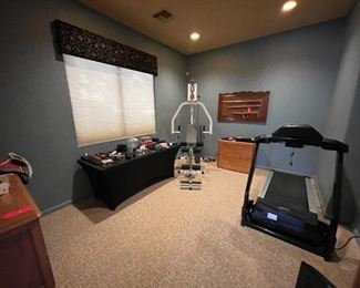 Purchase Online Wed 1/12 @6pm AZ Time and Come to the live sale Friday 1/4 & Saturday 1/15 9am to 2pm. Many items only available at the live sale!