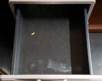 Vintage Bush Upscale Lt Gray File Cabinet with lock (no Key) on Wheels 15,75"W x 21.25"D x 28"H $60