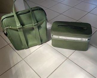 4 pc Samsonite Fashionaire Avocado Green Luggage Set with Keys & extra makeup bag WAS $125 NOW $110