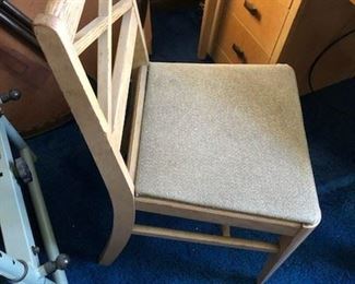 Vintage Saginaw Furniture Shops Mid Century EXPAND-O-MATIC Desk Dining Table with 4 leafs and chair 40"W x 21"D x 30" tall. Each leaf is 15" x 40" so add 4 leaves and now you have 40" x 81 WAS $495 NOW $450