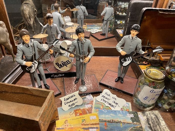 Beatles figurines 