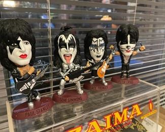 Kiss figurines