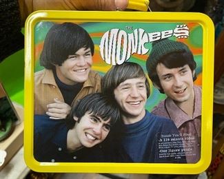 Lunch box  with thermos