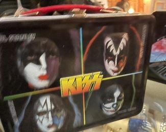 
Kiss lunchbox with thermos