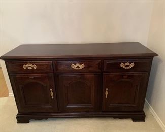 Cherry Dining Room Buffet/Sideboard
