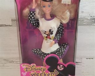 NIB Disney Weekend Barbie 1993 Mattel