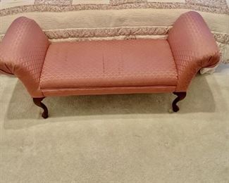 Mauve Upholstered Queen Anne Bench w/ Curved Arms